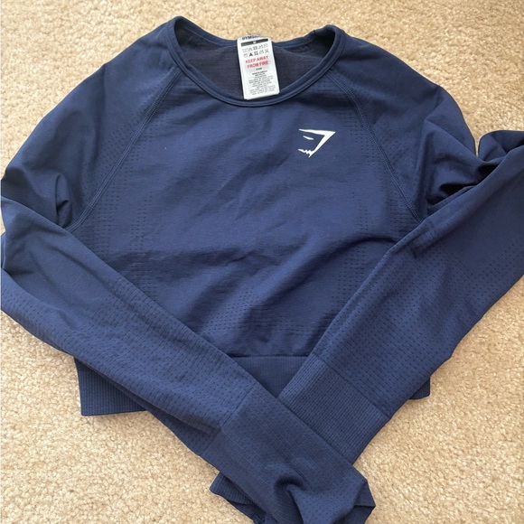 VITAL CROP TOP
Compression Fit - Picture 3 of 4